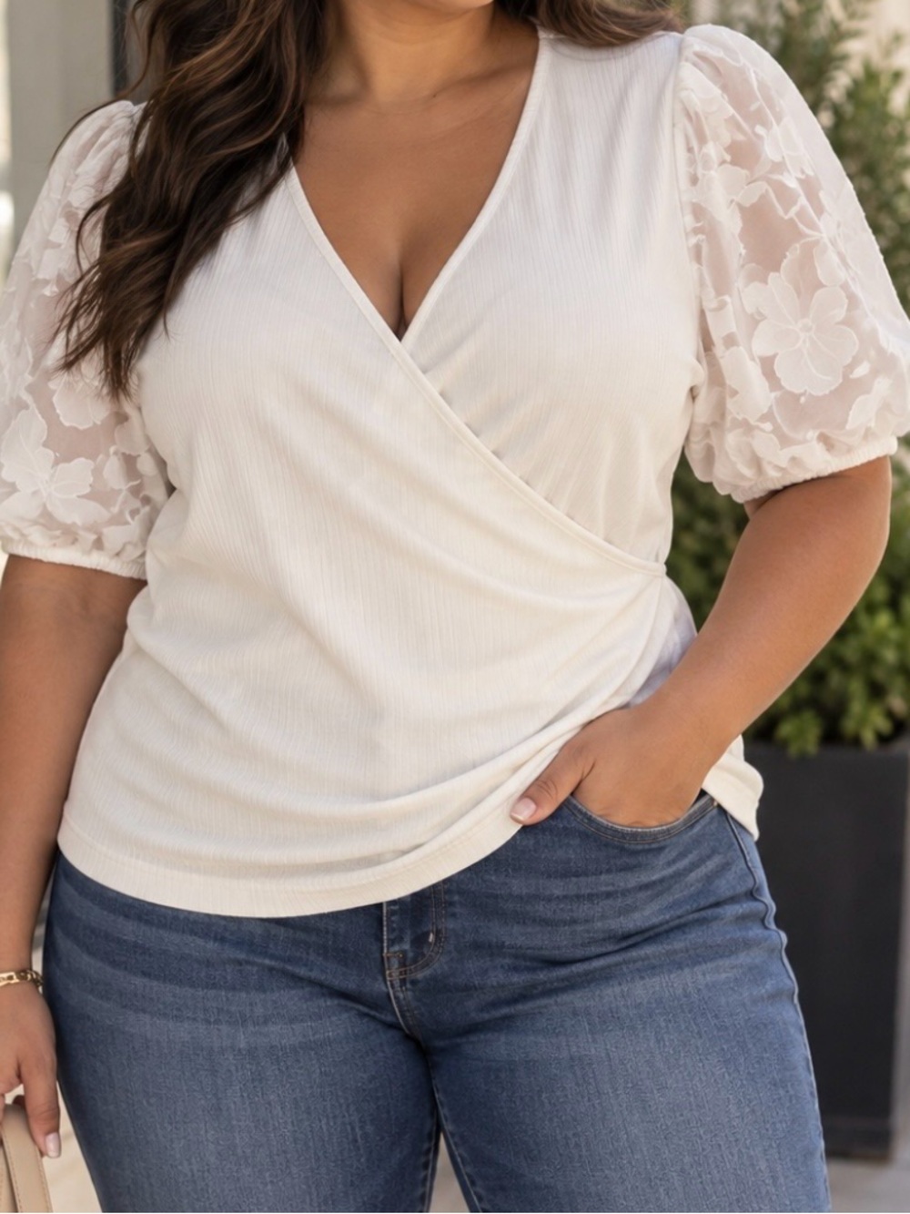 Torrid Super Soft White Floral Puff Sleeve Wrap Top Size 0